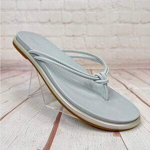 Olukai ‘Aka Iridescent Vapor Flip Flop Sandals Women’s Size 10